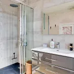 Hébergement de vacances 3 Bedroom Awesome Home In Vernon