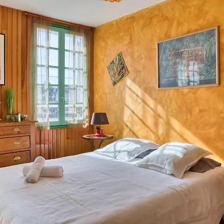 Hébergement de vacances 3 Bedroom Awesome In