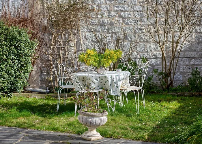 3 Bedroom Awesome In *